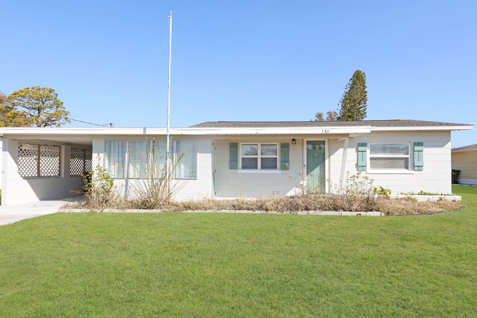 Englewood House: 130 Virginia Ct