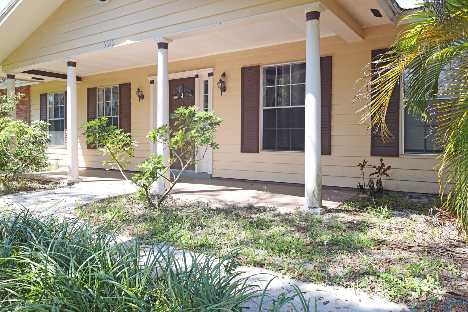 Sarasota House: 5645 N Tuttle Ave