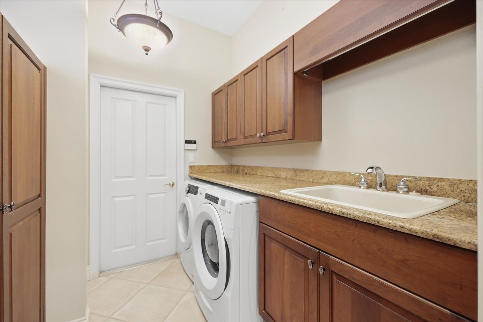 Laundry room at 124 Turquoise Ln (2 of 2)