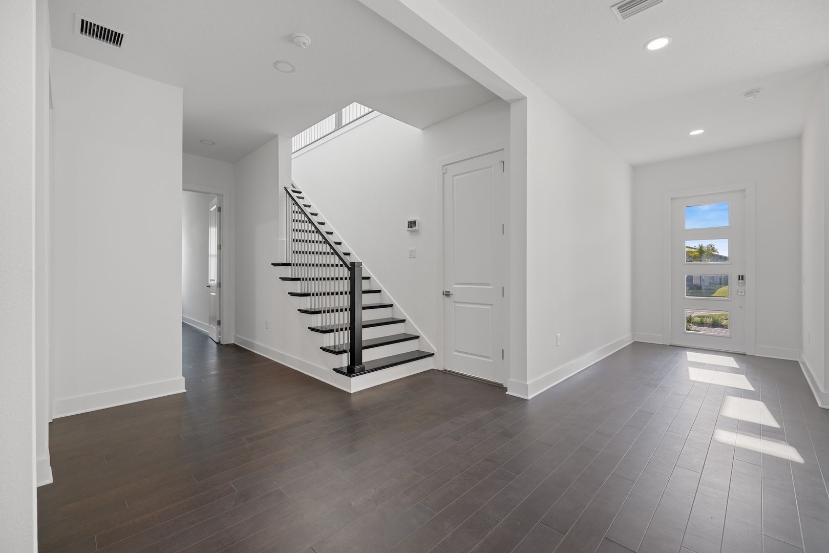 2609 Waterfront Cir 7 of 8