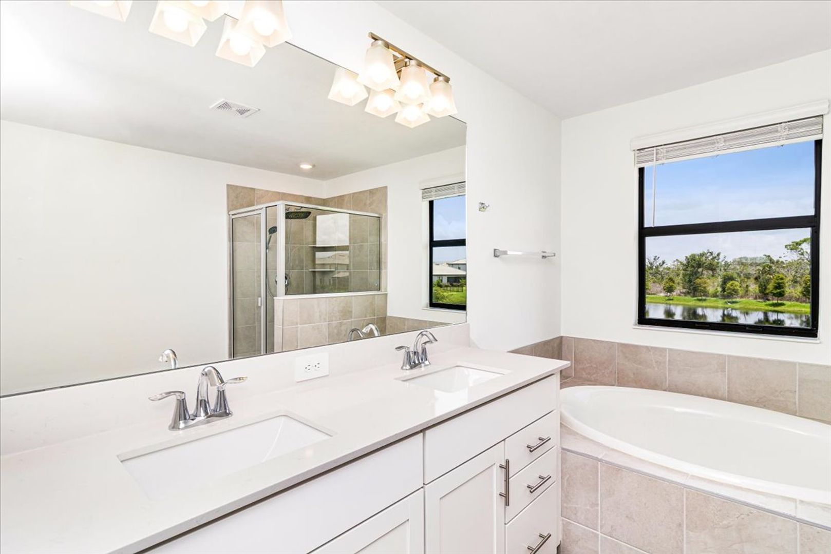 4873 Seafoam Trail 21 of 59
