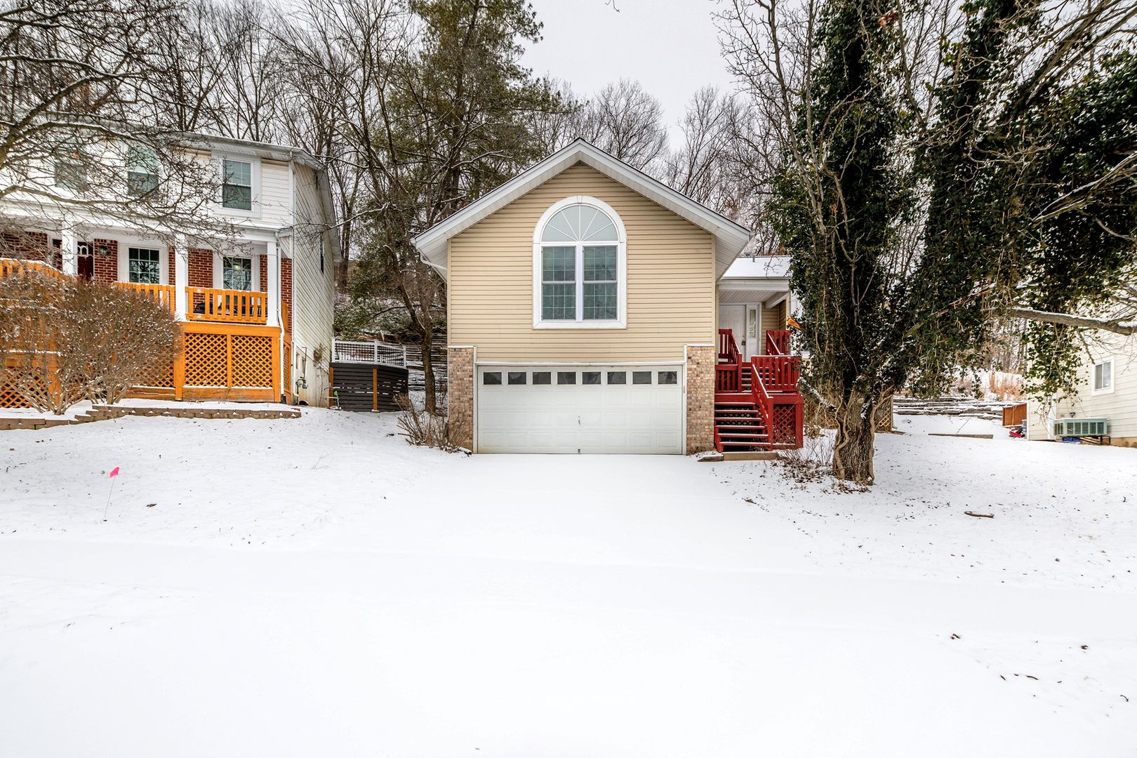 Ballwin House: 579 Elm Crossing Ct.