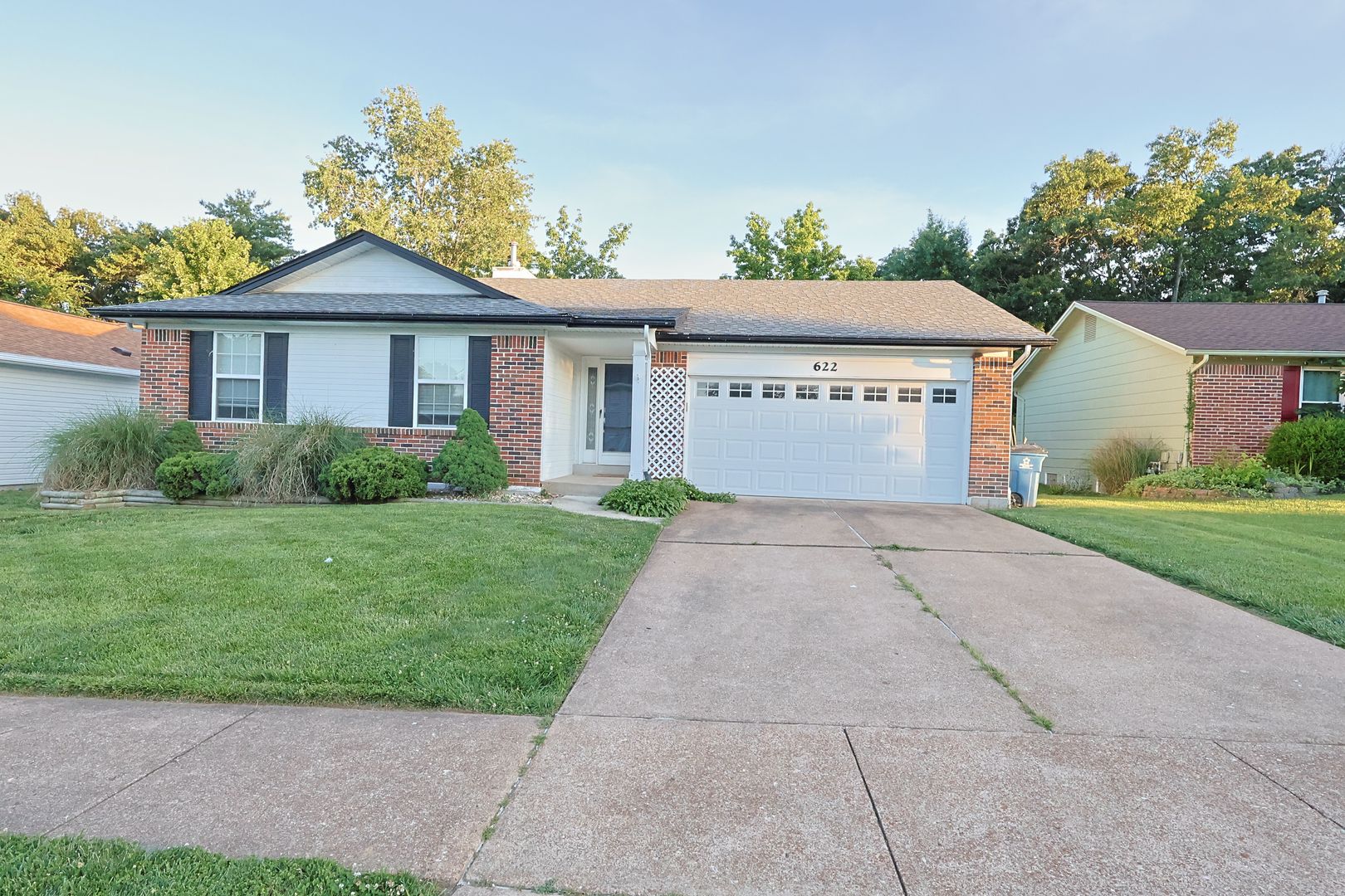 Ballwin House: 622 Rustic Valley Dr