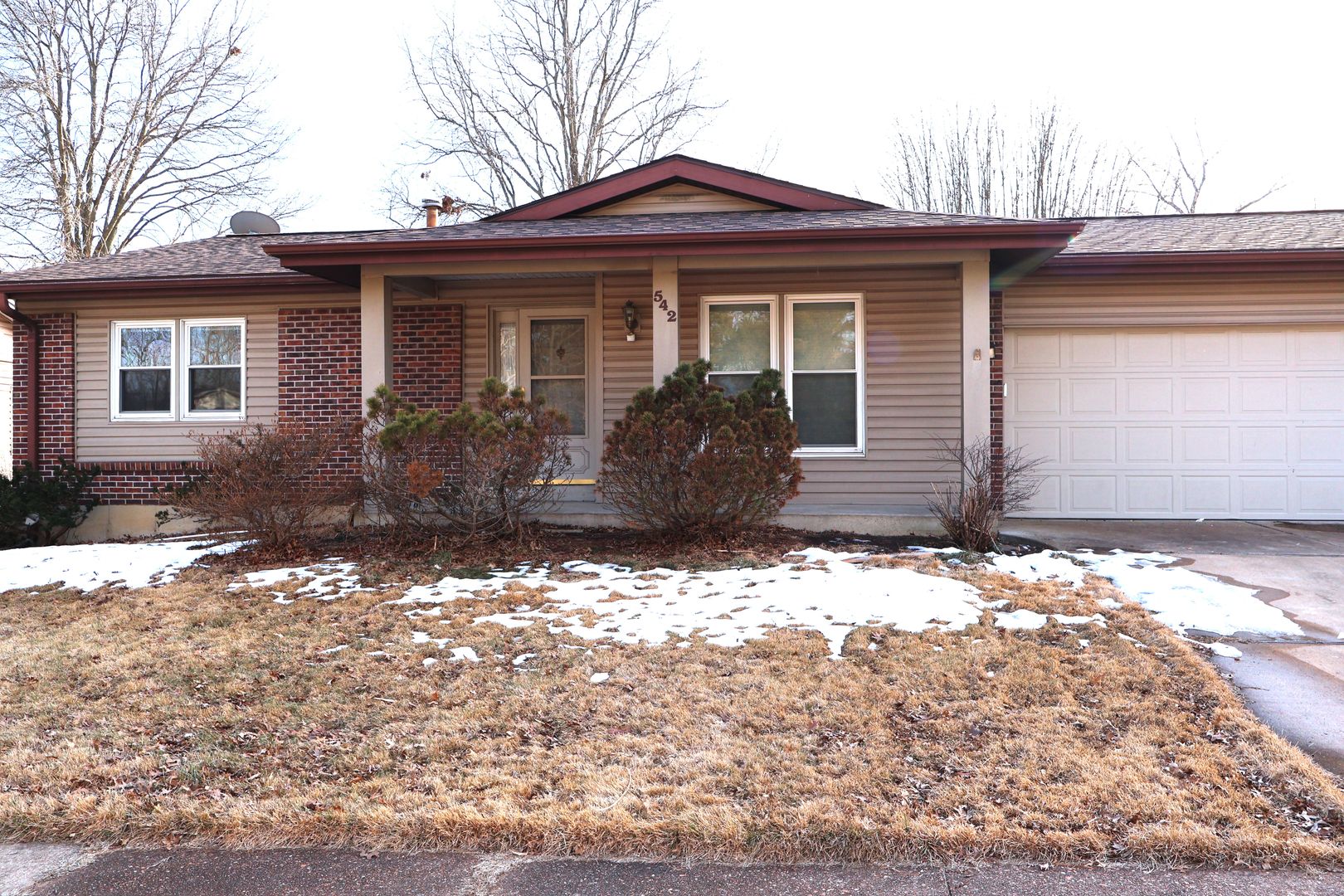 Ballwin House: 542 Lemonwood Dr.