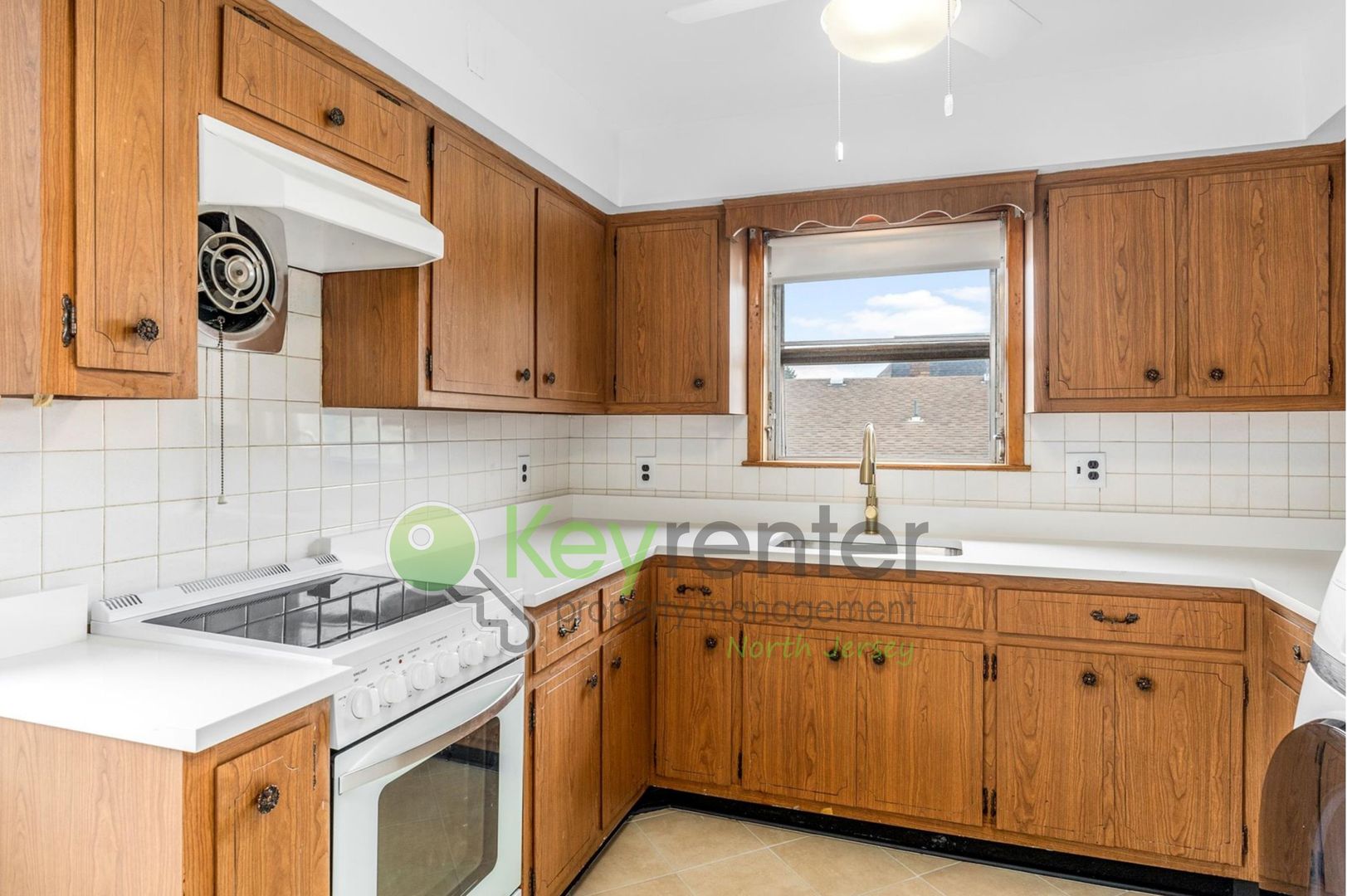 Lodi House: 171 Burns Ave