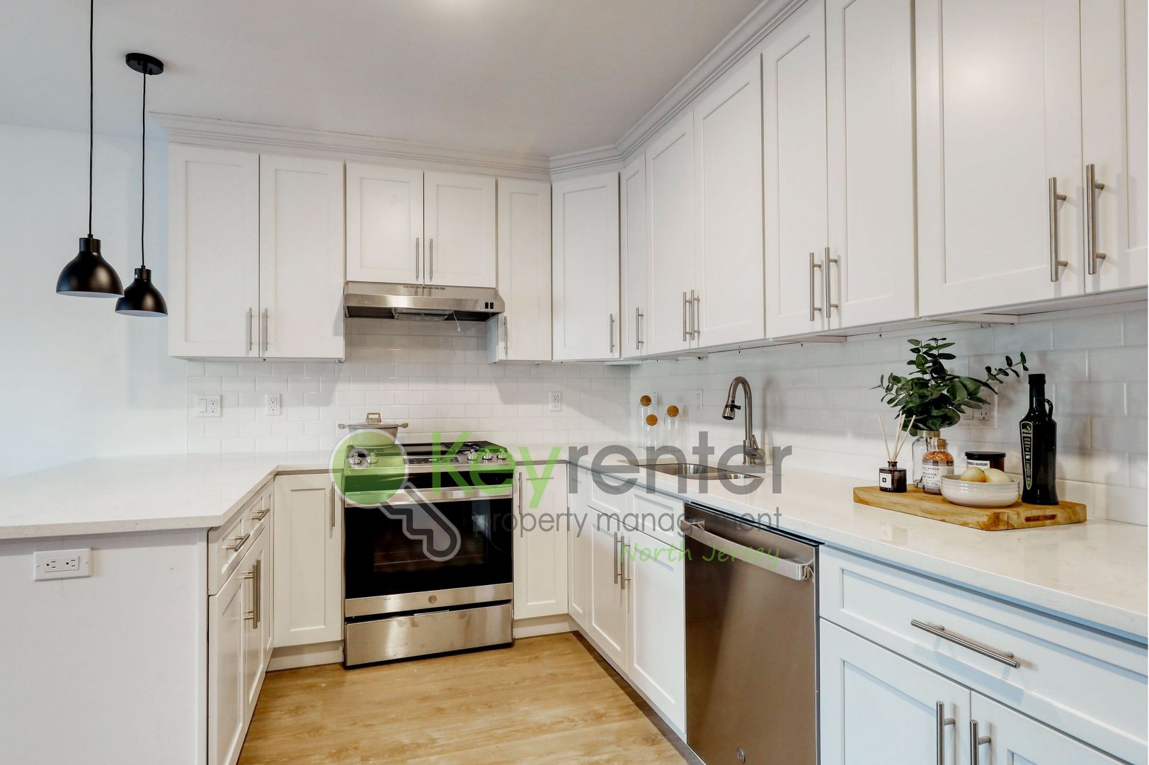 Passaic Townhome: 176 Pennington Ave