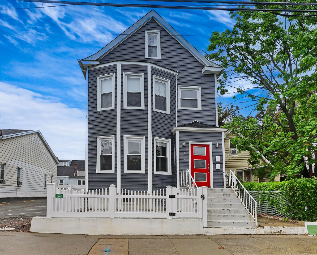 Clifton Apartment: 120 Center Street
