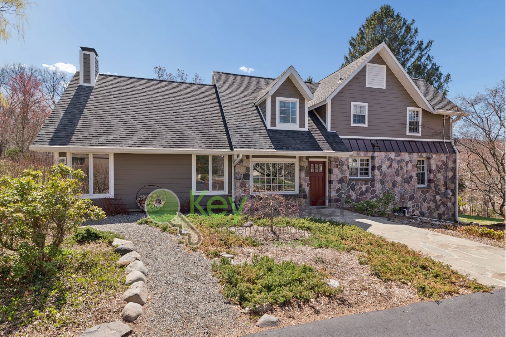 Ringwood House: 164 Burnt Meadow Road