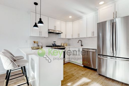 Modern New Construction 3 Bedroom Townhome with Garage & Driveway — First Occupancy! – photo 1