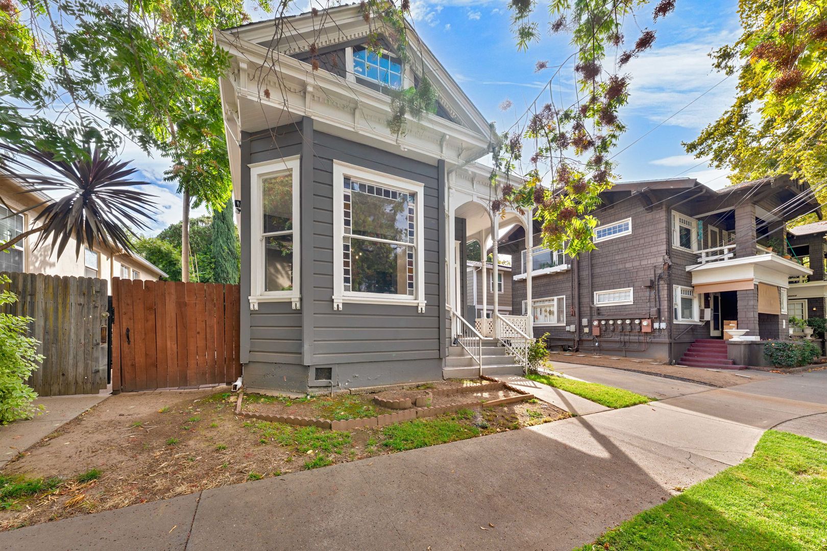 Sacramento House: 621 23rd Street