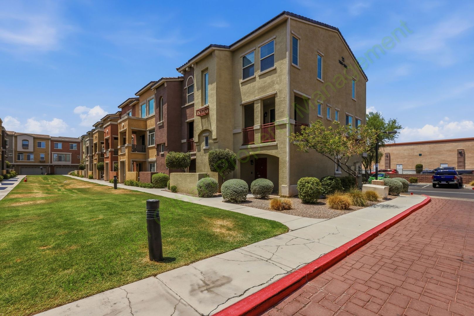 Gilbert Condo: 240 W Juniper Ave, 1150
