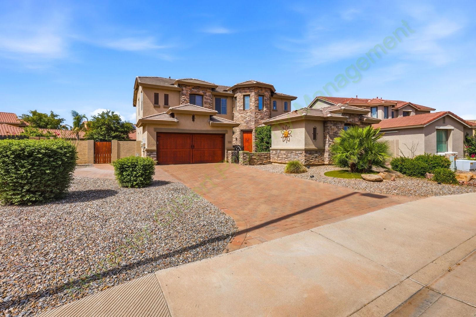 Gilbert House: 3829 E Packard Dr