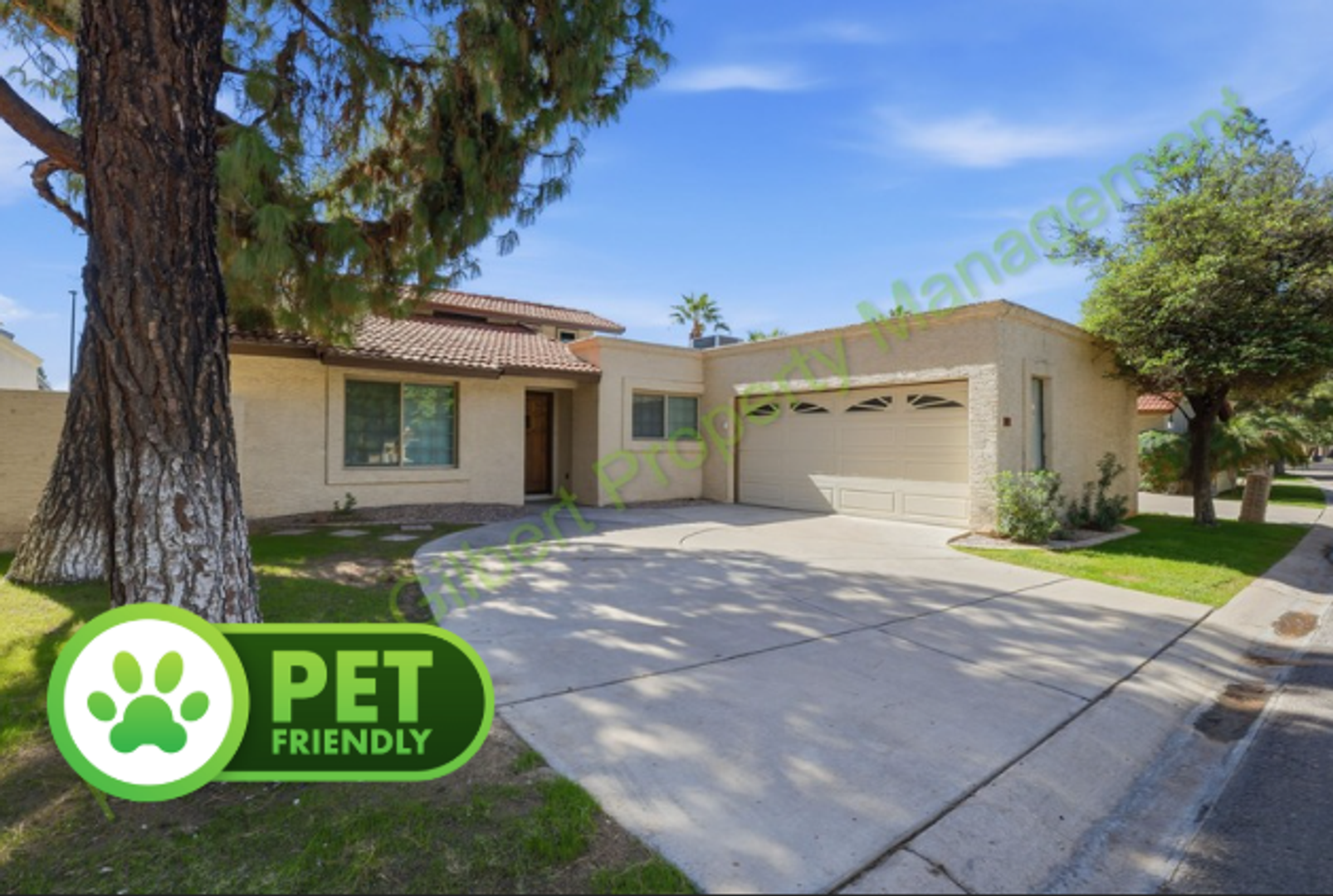 Gilbert House: 341 E Tremaine Ave