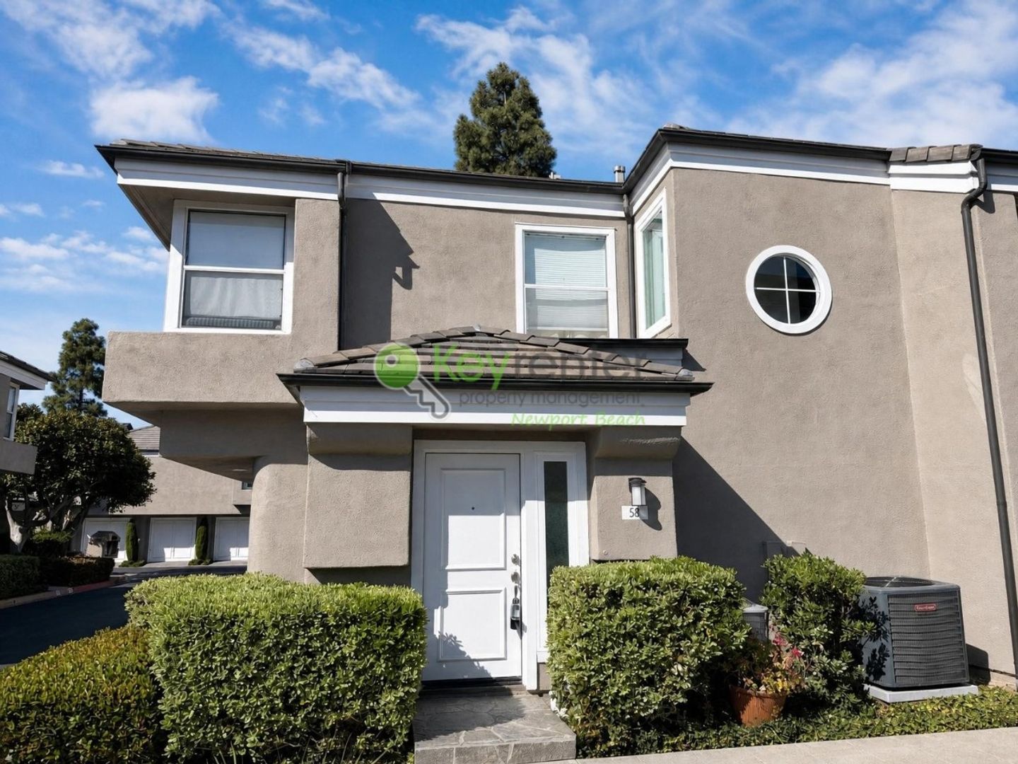 Newport Beach Condo: 58 Baycrest Ct