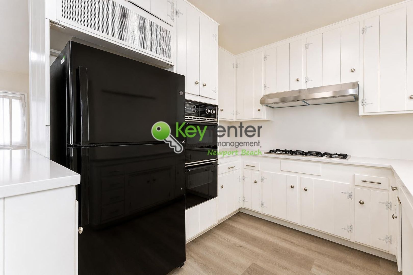 Bright & Beachy One-Bedroom Condo in San Clemente – Walk to Restaurants! 9 of 12