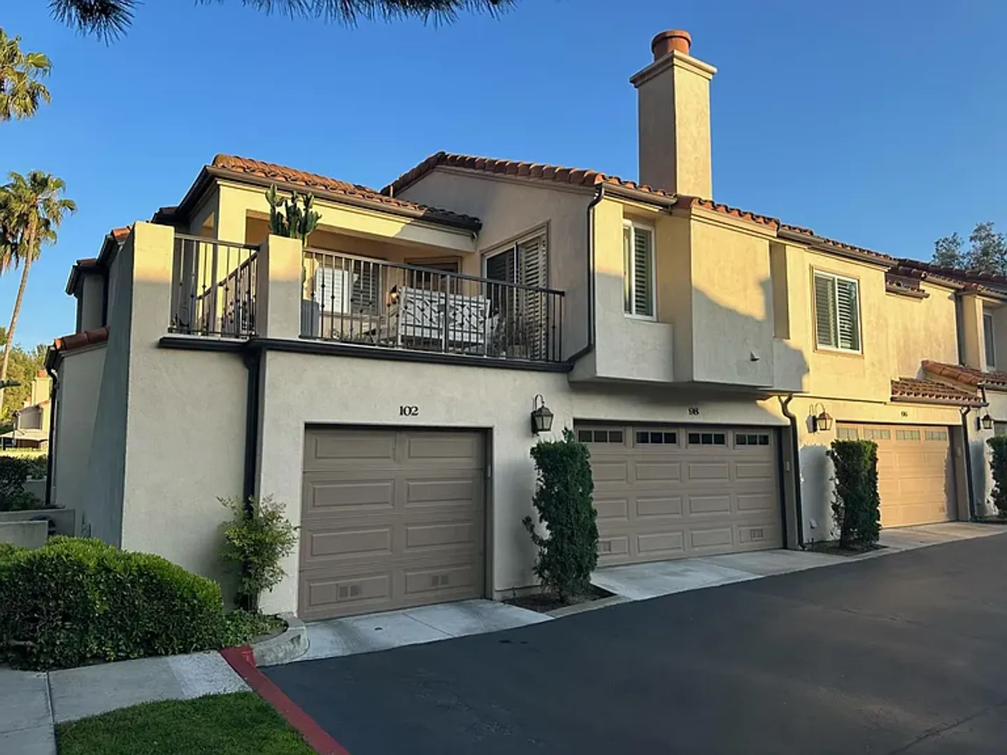 Newport Beach Condo: 102 Corsica