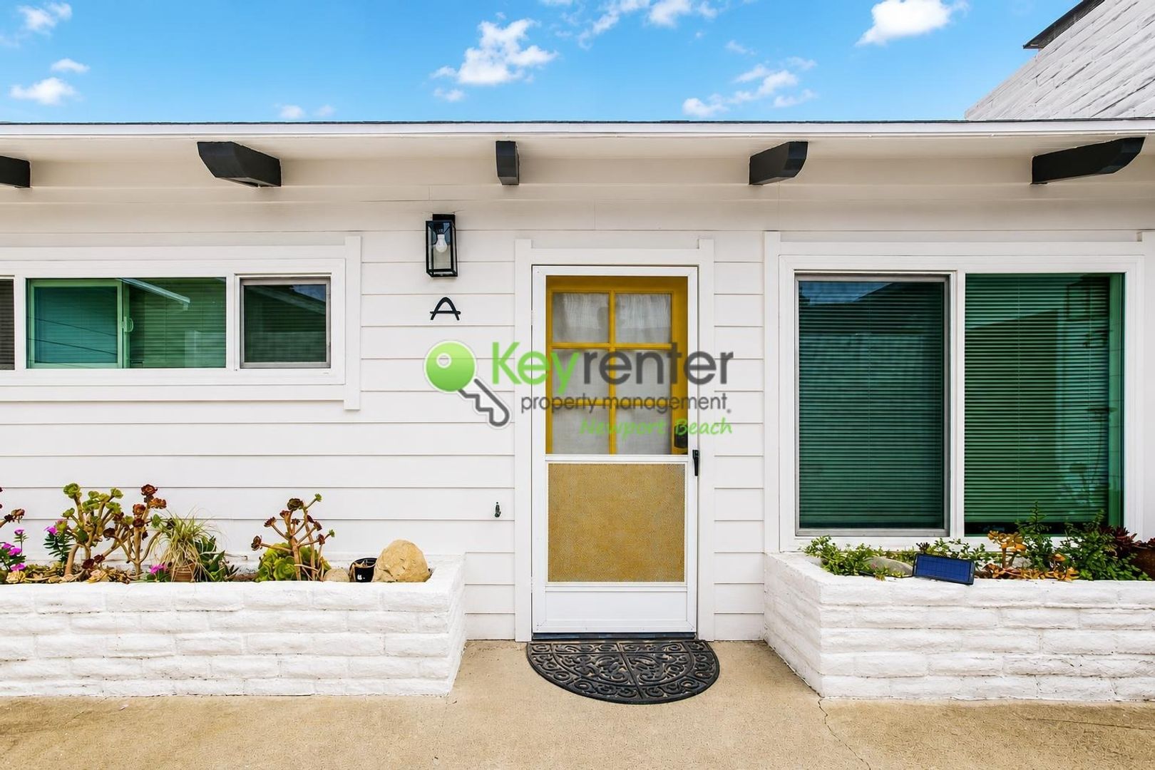 Bright & Beachy One-Bedroom Condo in San Clemente – Walk to Restaurants! 3 of 12