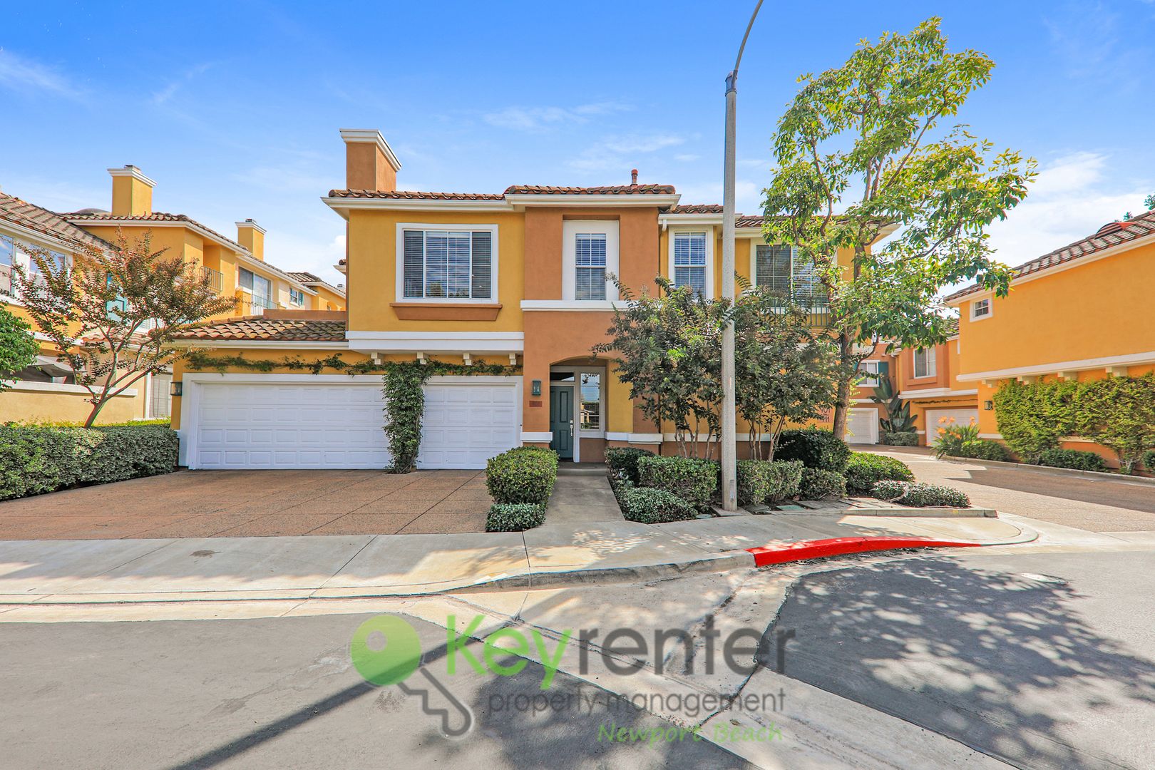 Irvine Condo: 901 Reggio Aisle