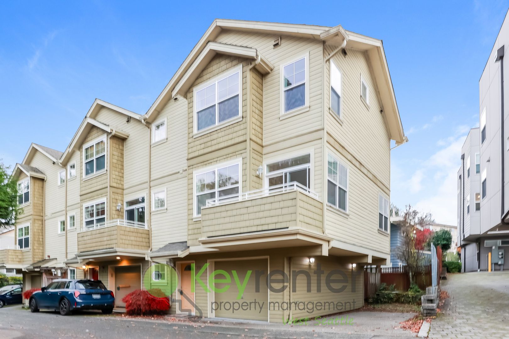 Seattle House: 3312 West Government Way, Unit C