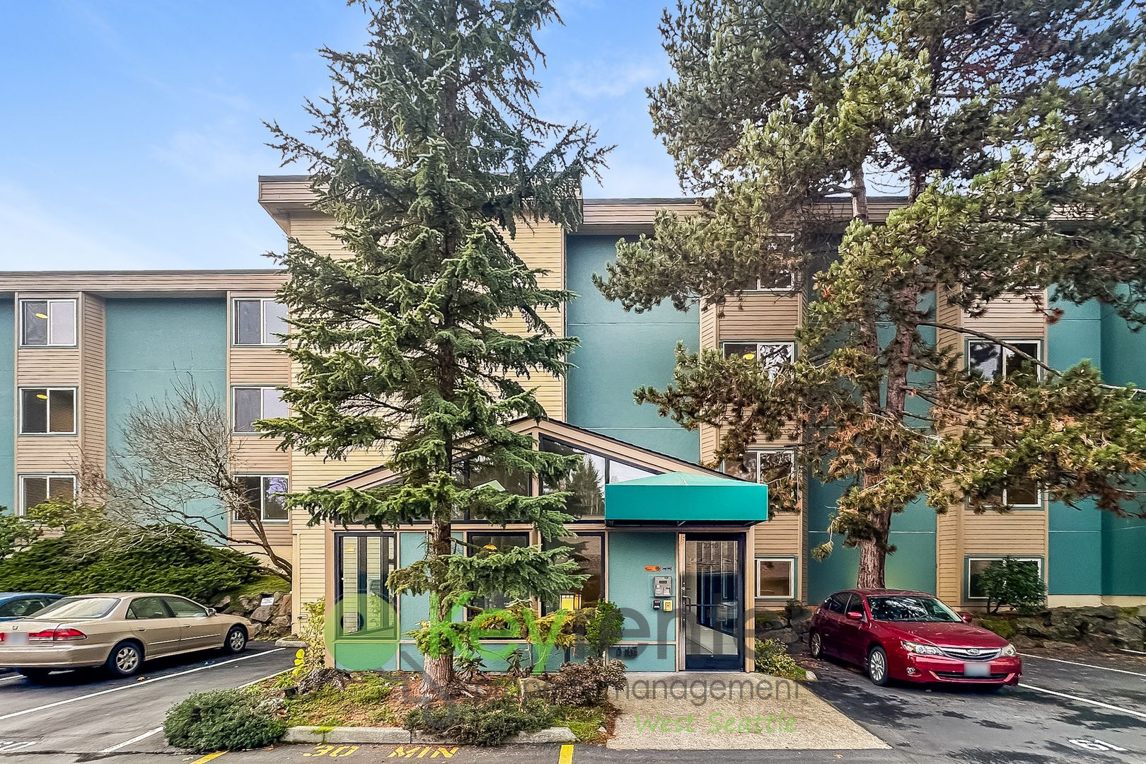 Seattle House: 2210 NE 92nd St APT 302