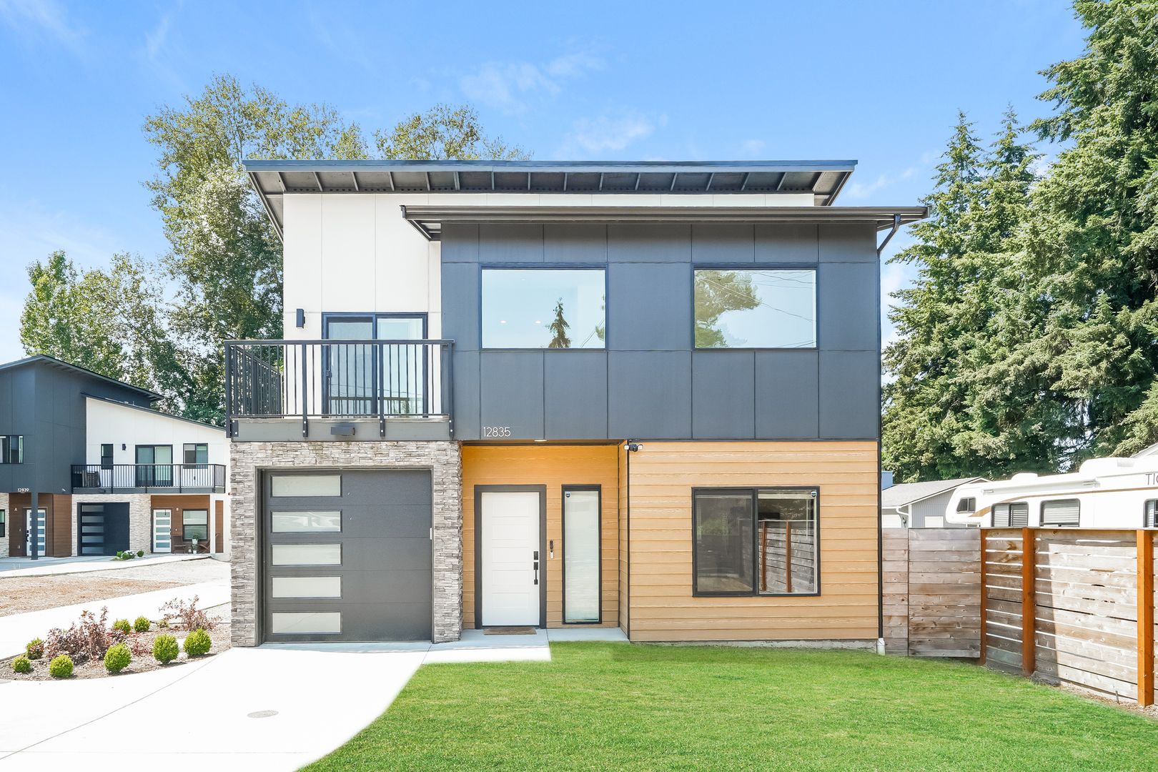 Burien House: 12835 9th Ave SW