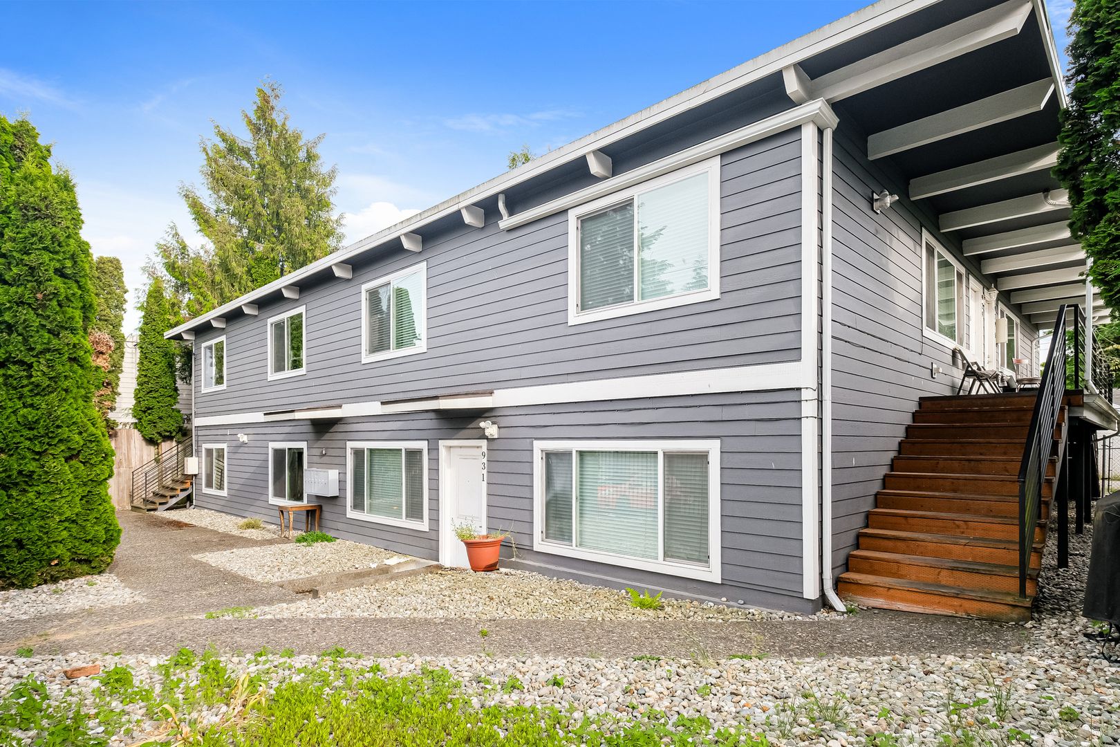 Seattle Apartment: 931 N 104th ST