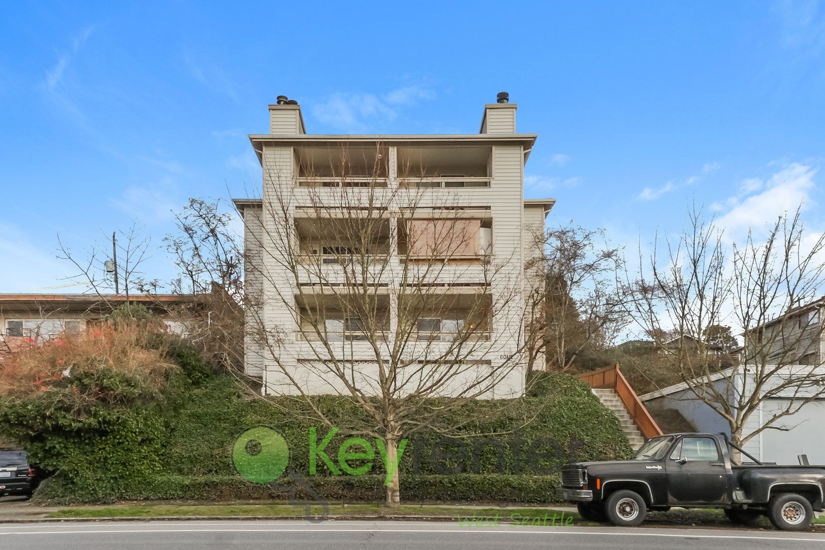 Seattle Apartment: 6042 Fauntleroy Way SW