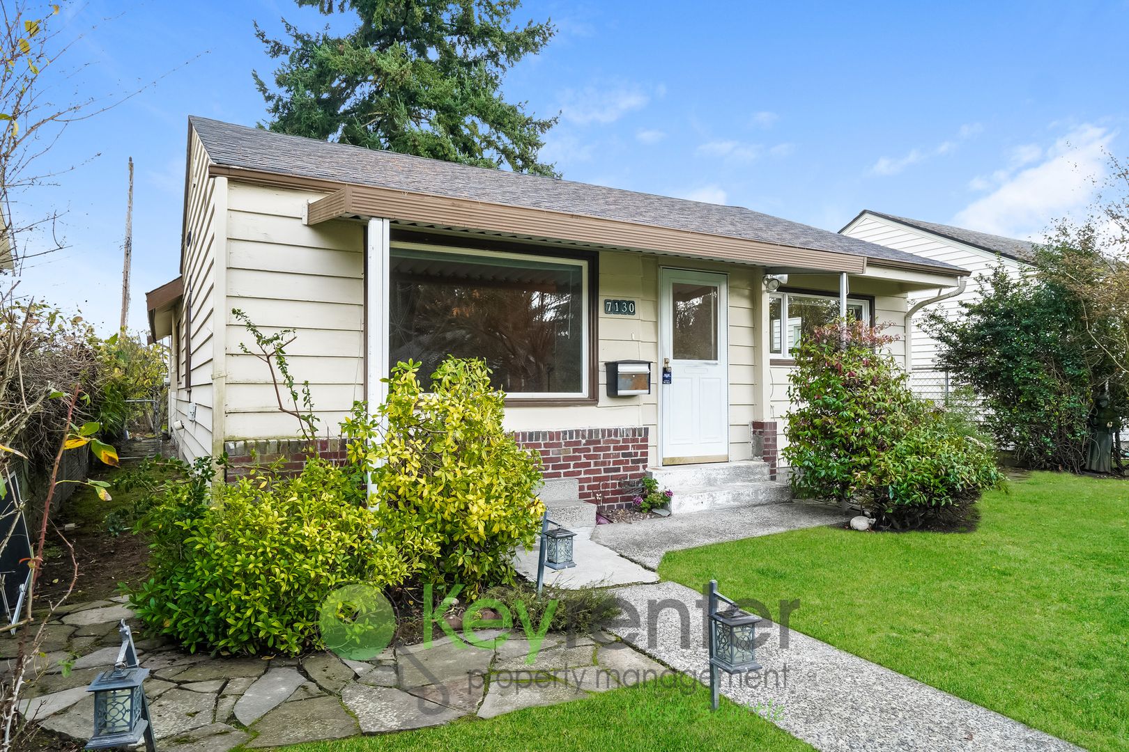 Seattle House: 7130 31st Ave SW