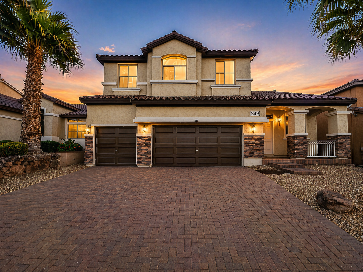 Henderson House: 249 Jessica Grove