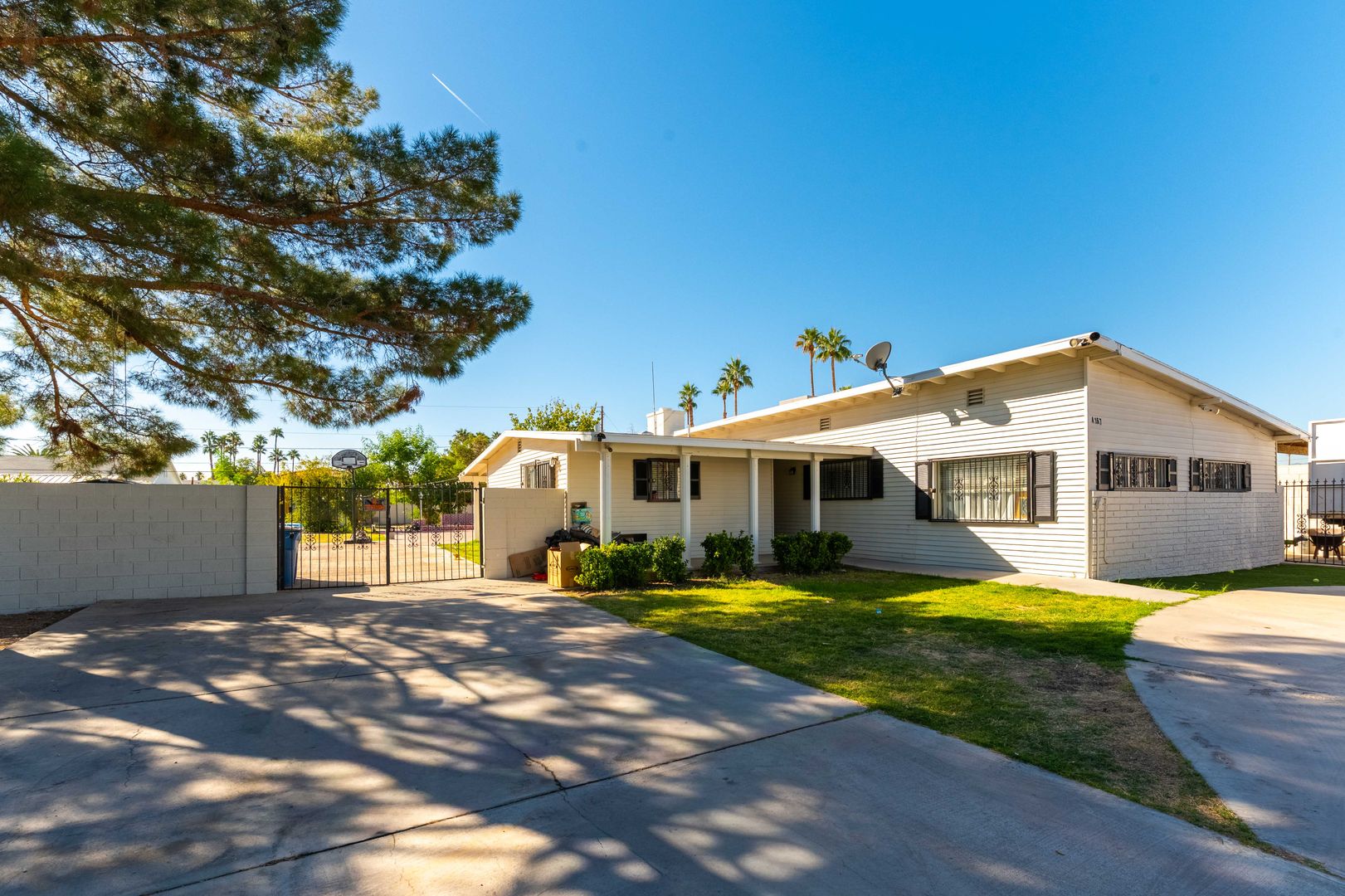 LAS VEGAS House: 4167 Melody Ln