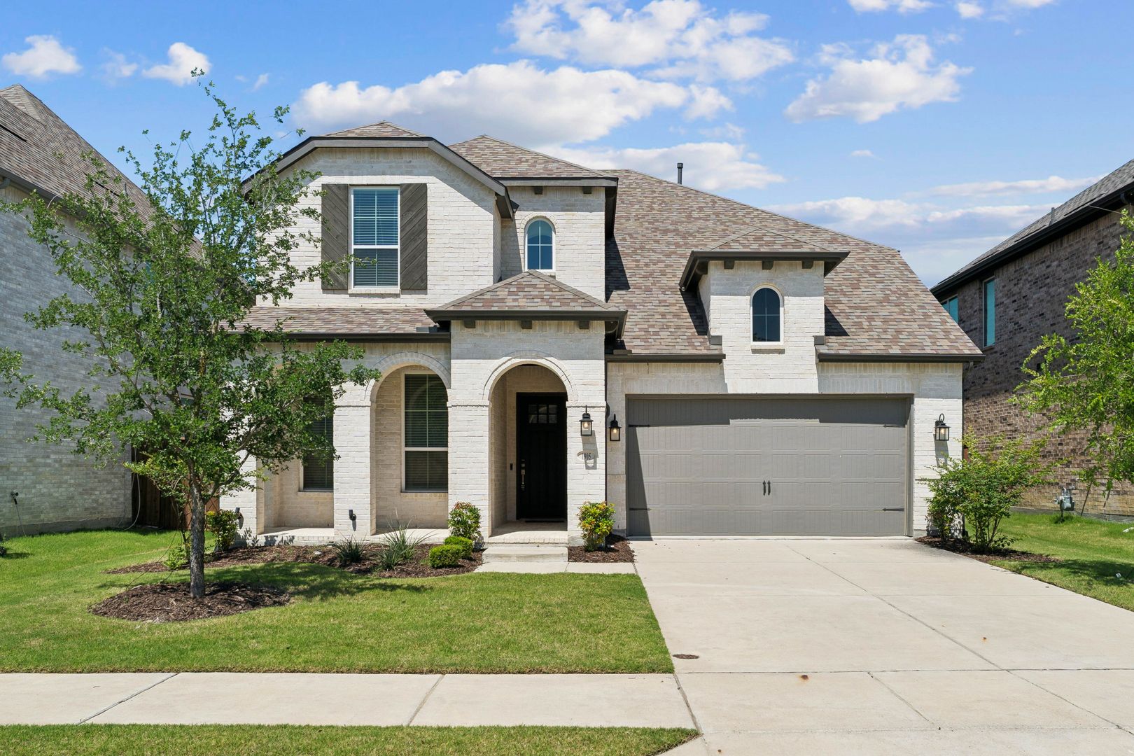 Celina House: 1905 Rhea Ct