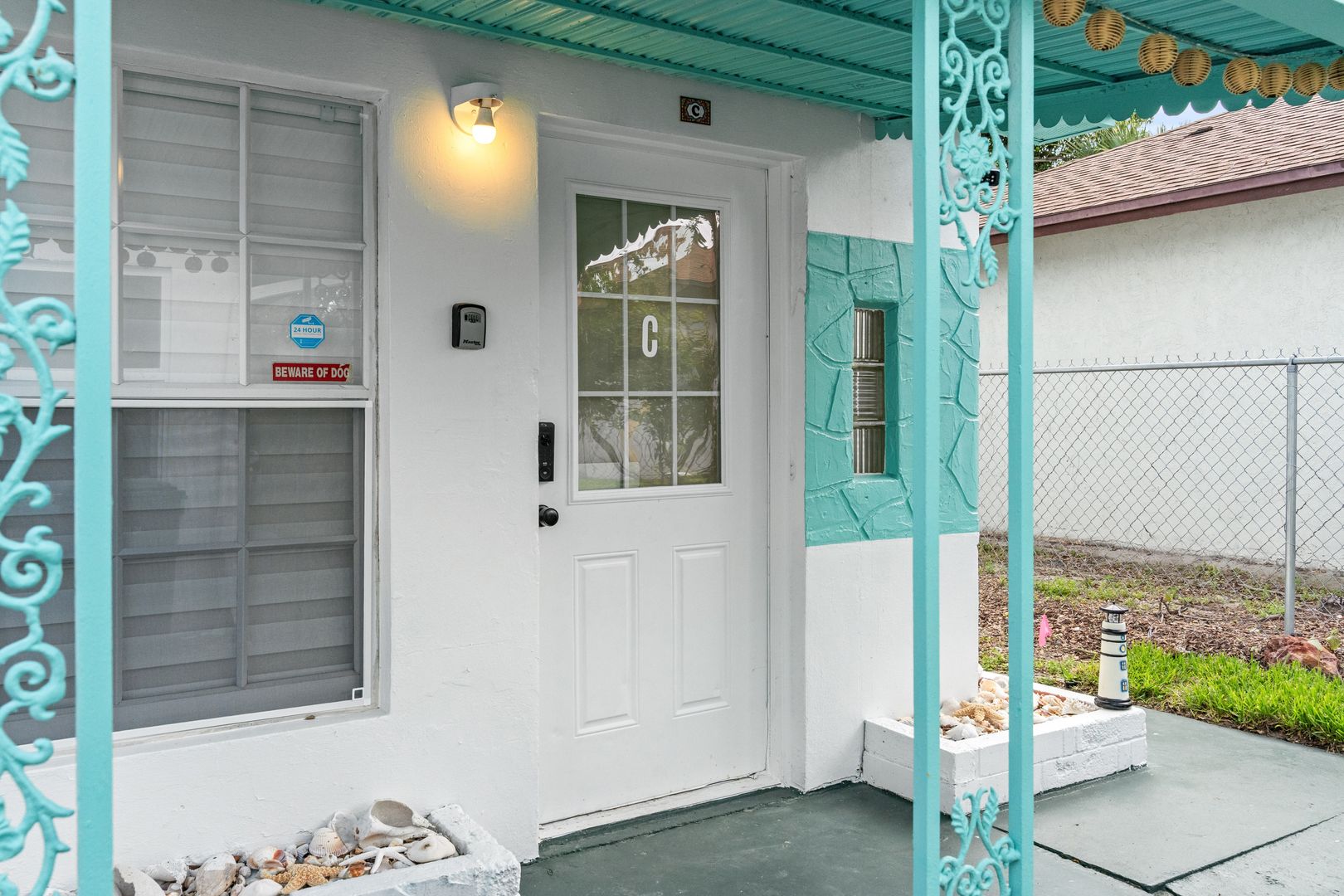 Naples Apartment: 2147 Washington Ave