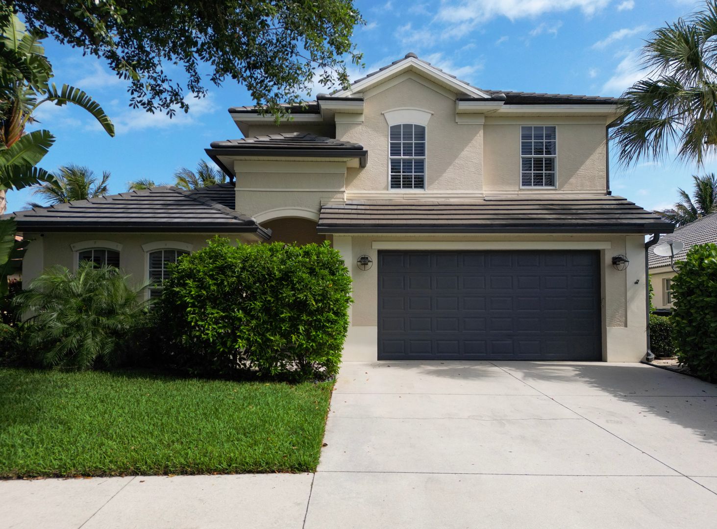 Naples House: 6772 Southern Oak Ct