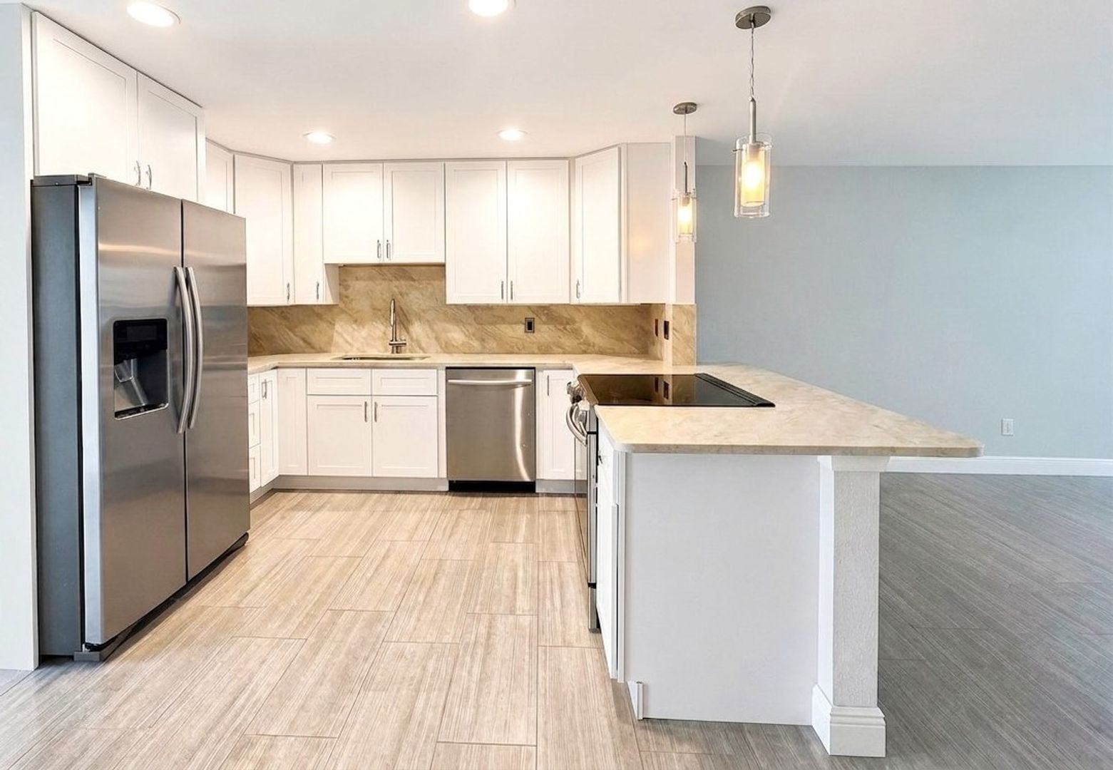Naples Condo: 681 Palm View Dr