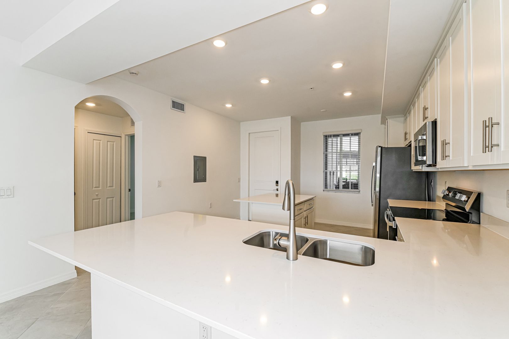 Ave Maria House: 5527 Double Eagle Cir #3814