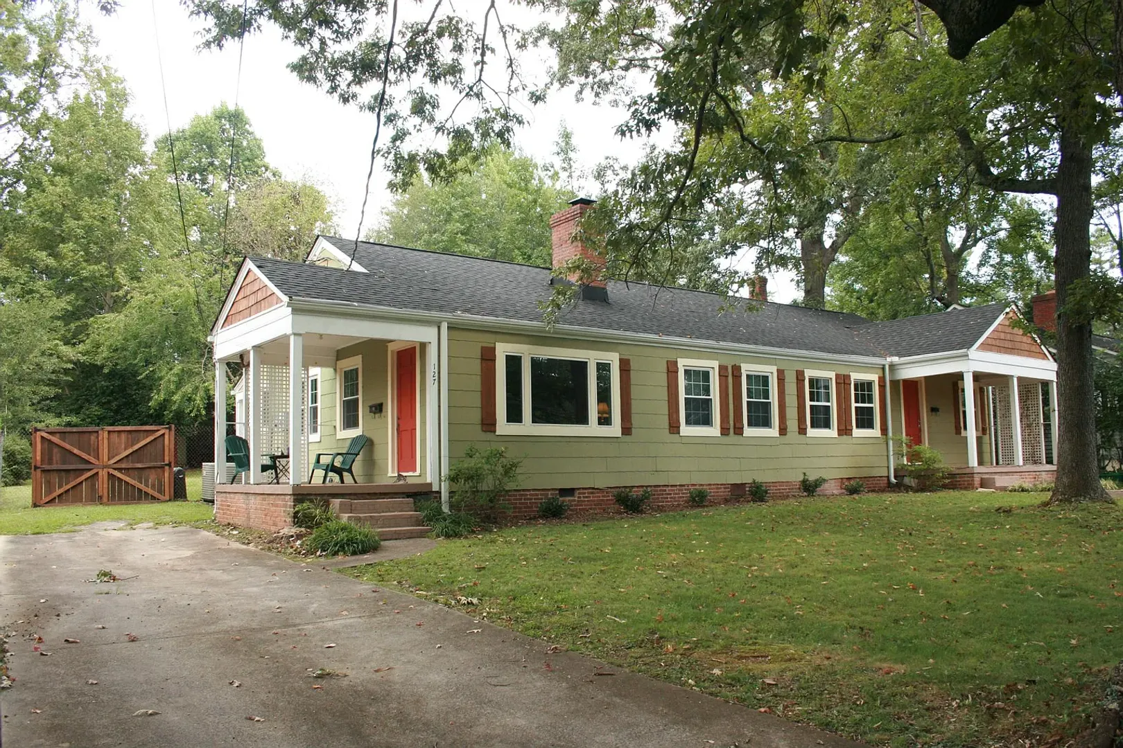 Greenville Apartment: 127 Wedgewood Dr