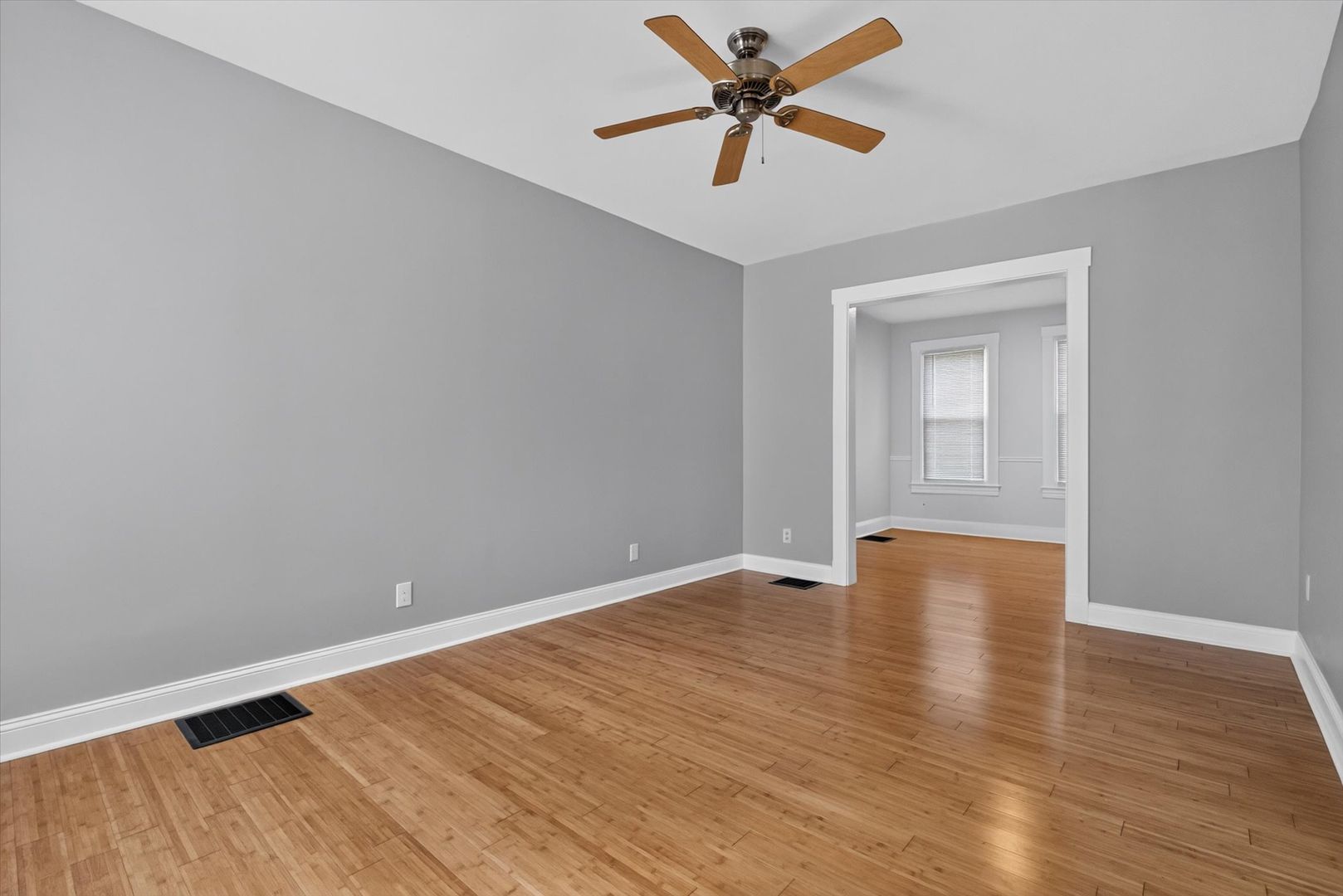 5338 Winner Ave 9 of 12