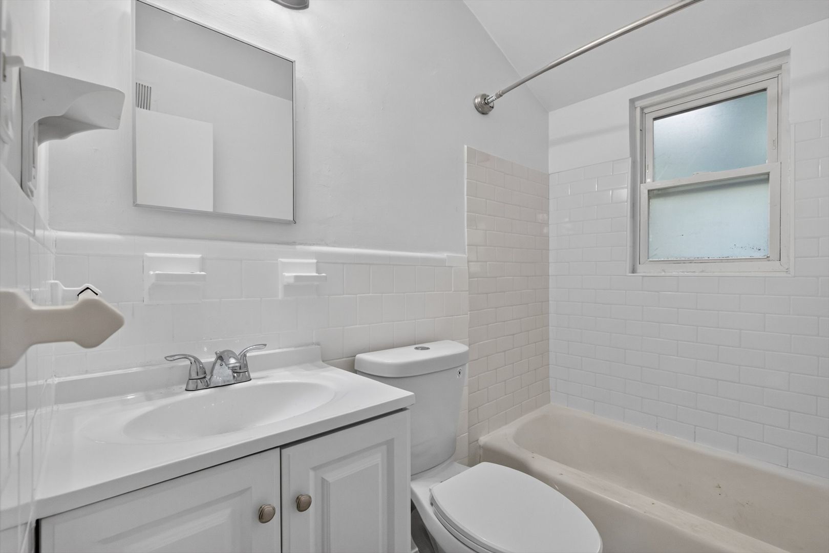 410 MAIN St unit 410-4 9 of 12
