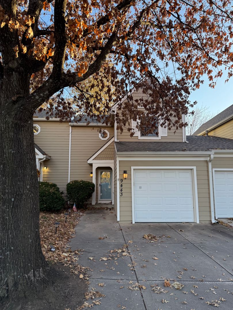 Overland Park Townhome: 9443 W 119th Terrace