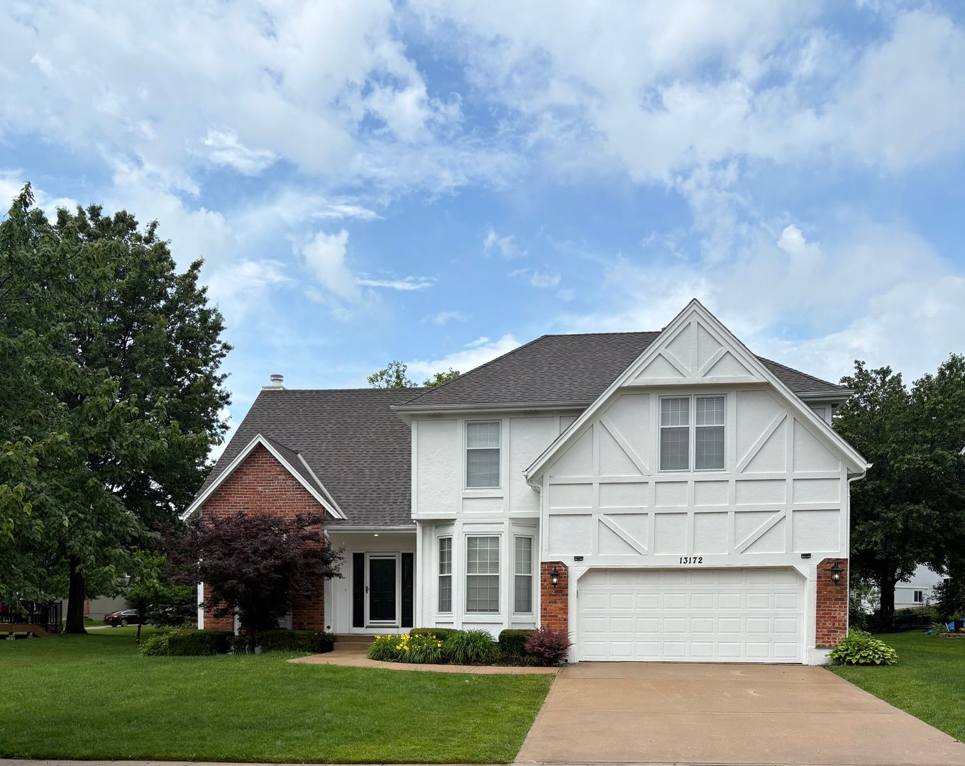 Overland Park House: 13172 Kessler St