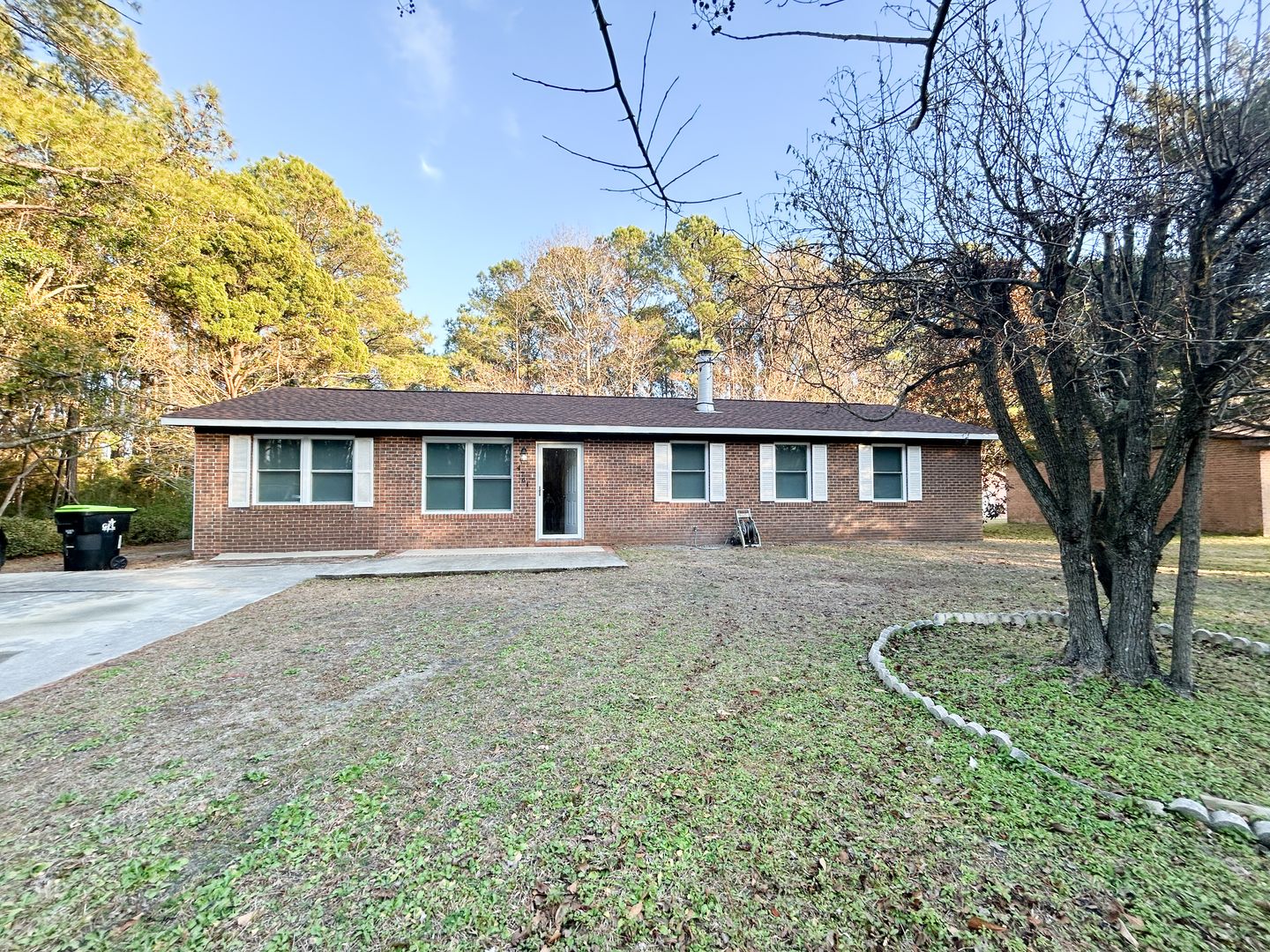 Southport House: 4764 Longview Dr SE