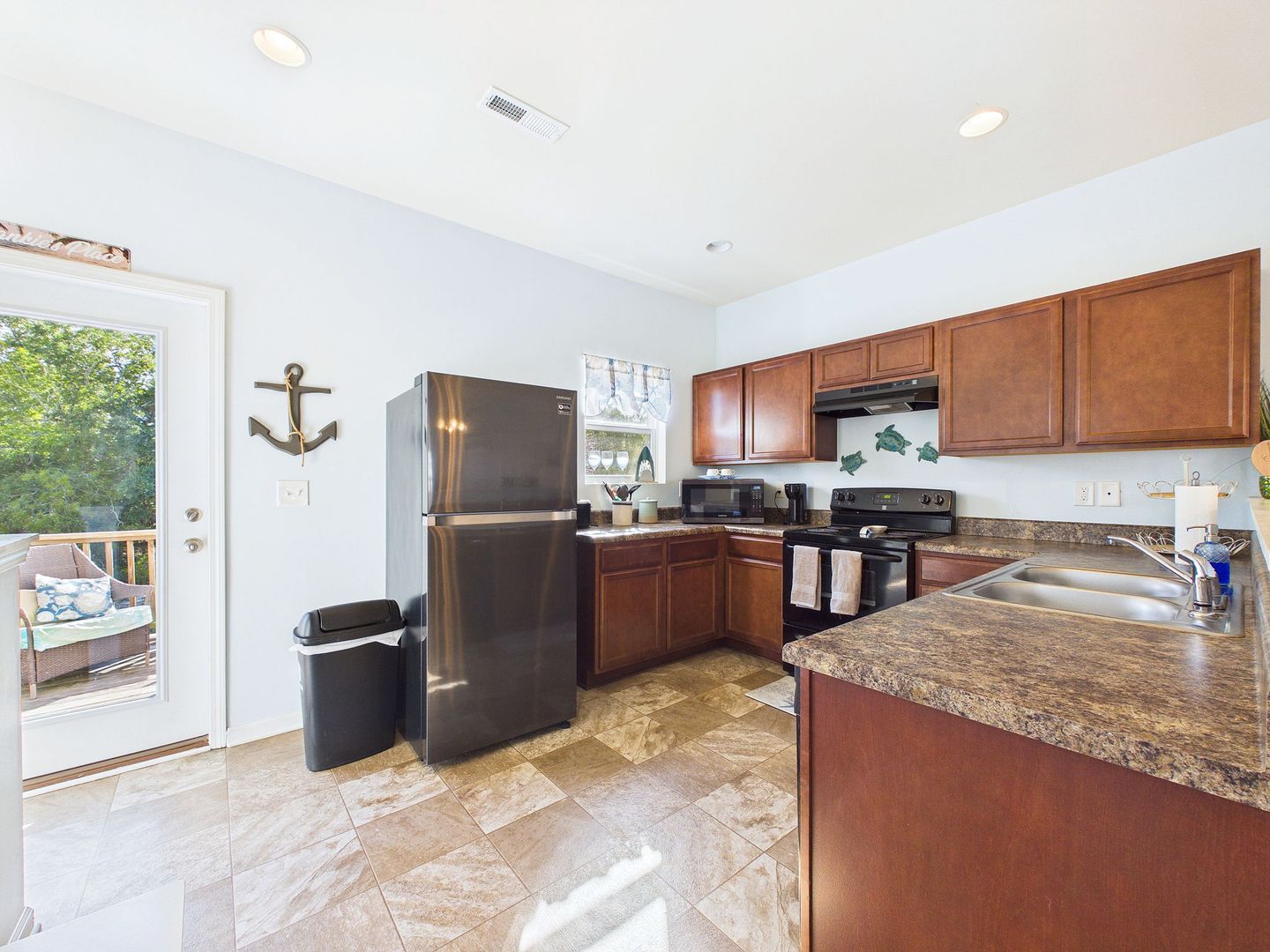 703 Elton Ave 11 of 12