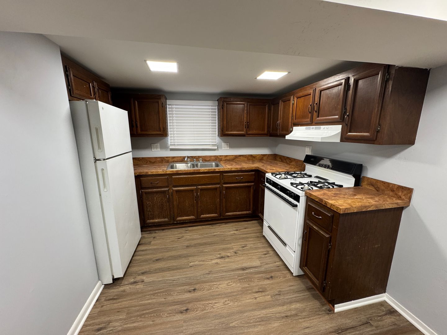 4429 N Neenah Ave 12 of 12