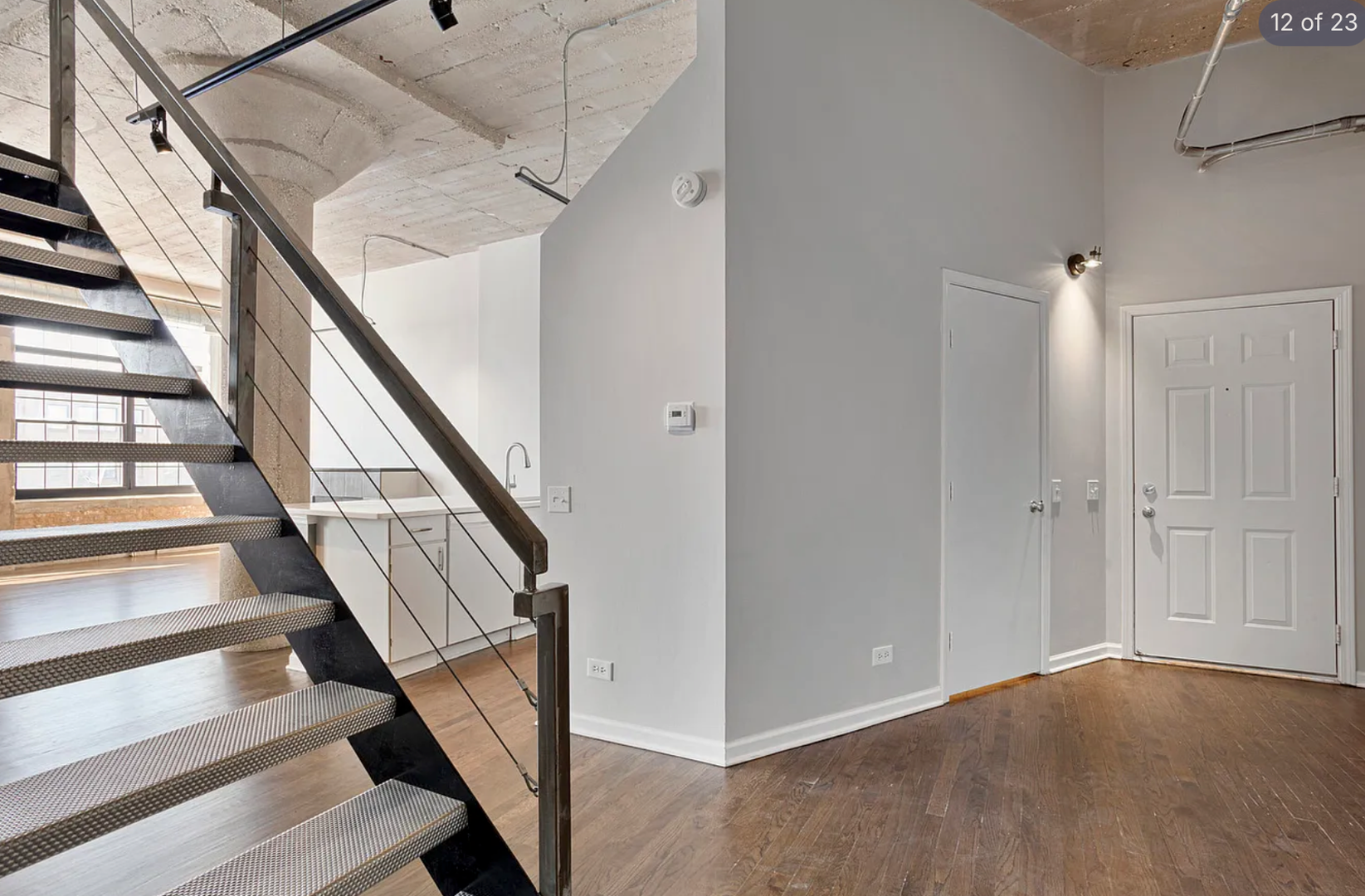 17 N Loomis St 8 of 12