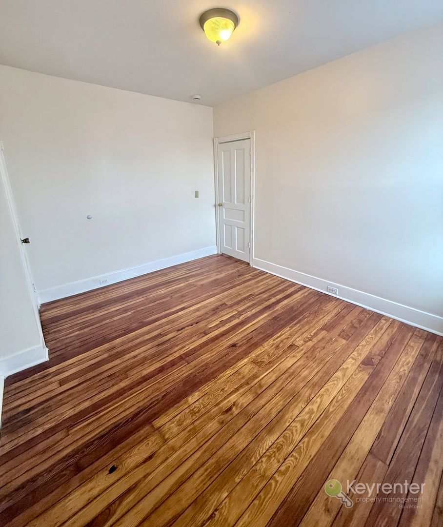 Lansdowne Apartment: 16 N Rigby Ave
