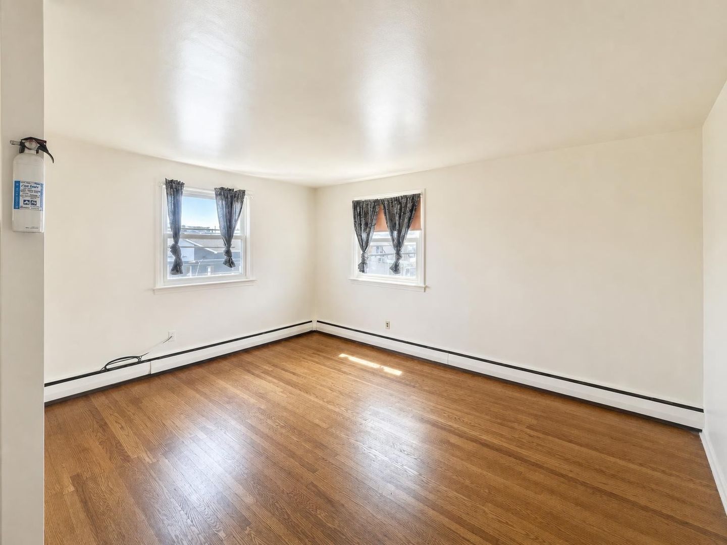Collingdale Apartment: 201 Blunston Avenue