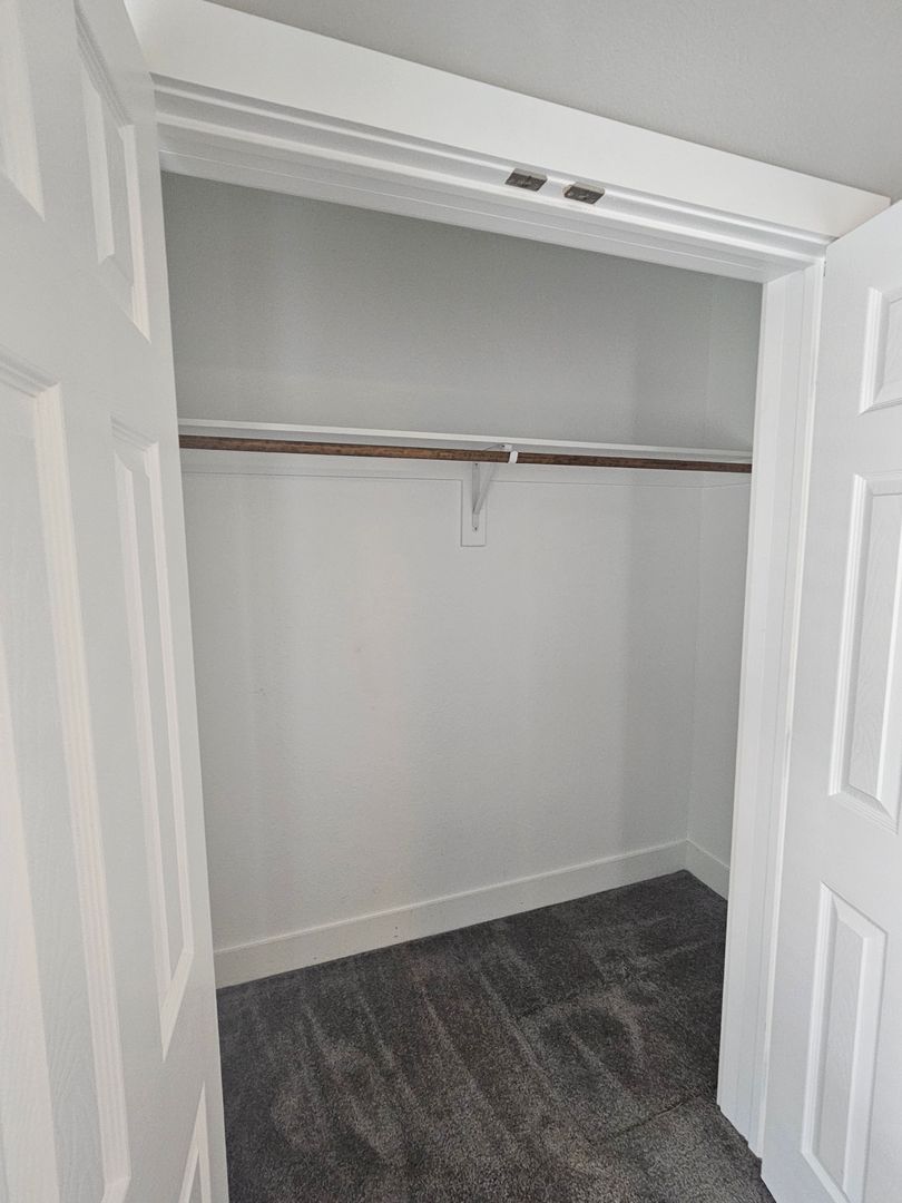 Spacious 3 Bed / 3 Bath Home with Modern Upgrades and Fenced Yard in South Dallas 11 of 12