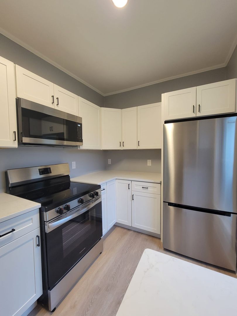ithaca Apartment: 108 2nd st