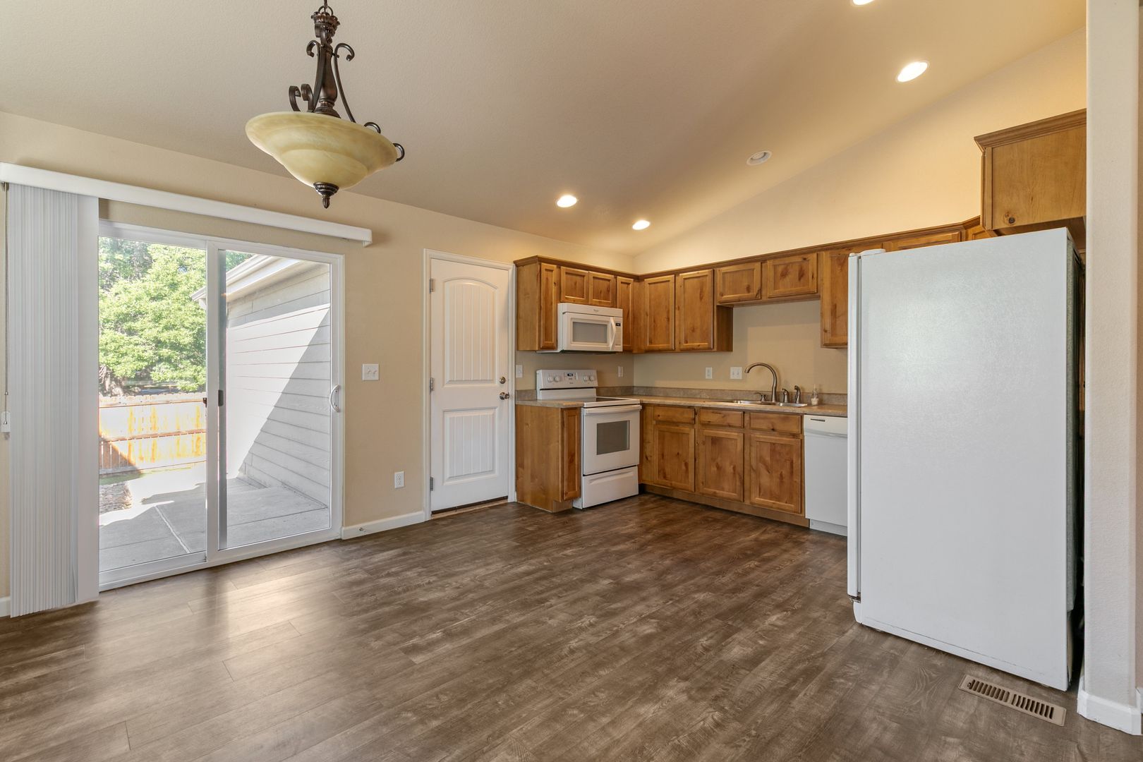 2235 Sopris Circle 3 of 8
