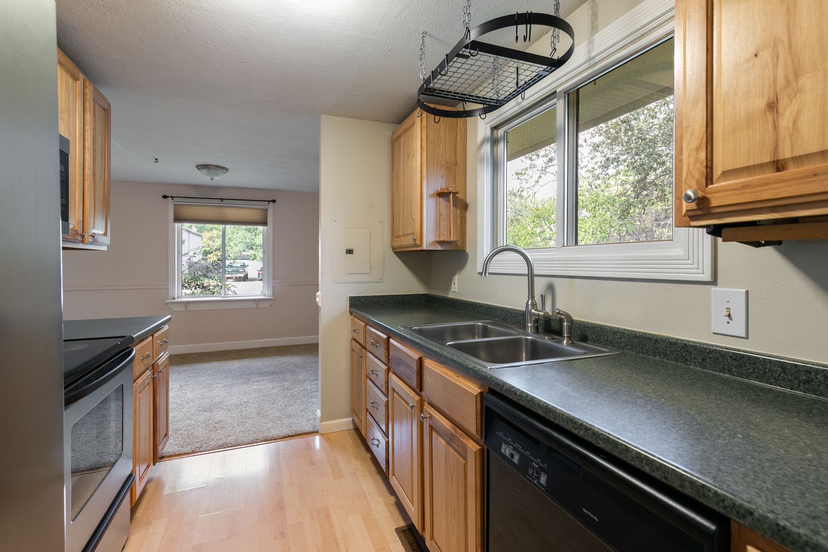 3406 Avon Ct 2 of 8